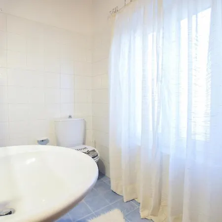 Apartment 1 Bedroom Awesome In *
