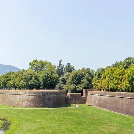 1 Bedroom Awesome In Lucca